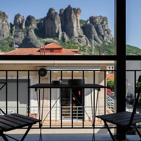 Aurora Suite Apartment Каламбака Екстер'єр фото